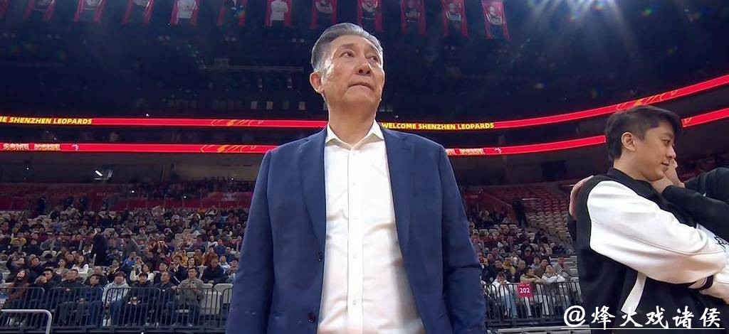 这都不吹?山西全队气晕:迪亚洛肘击开道裁判装瞎,郑永刚末节布置了个啥? 这都不吹?山西全队气晕:迪亚洛肘击开道裁判装瞎,郑永刚末节布置了个啥?